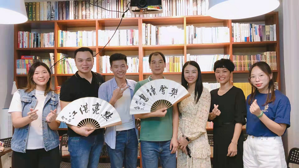 积木盒|“快餐式”的社会 慢节奏的我们