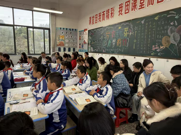 1763015018265093.png 629bd8c4-b45c-493e-bc18-e449216b329a.png